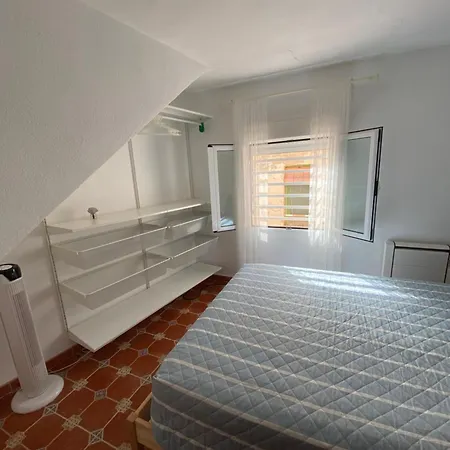 - El Rincon De La Muralla 펜션 타바르카